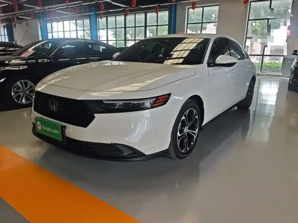 Honda Accord — фото 10