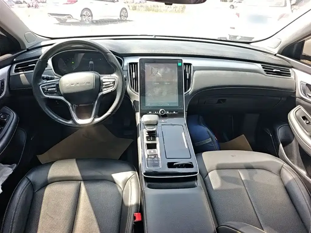 Roewe i6 MAX New Energy — фото 6