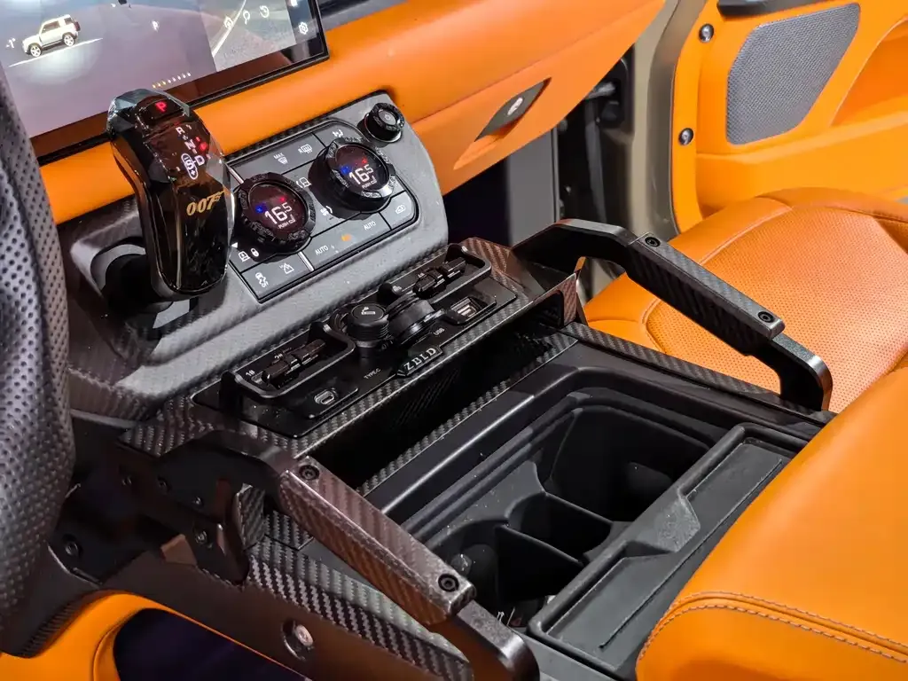 Land Rover Defender — фото 10