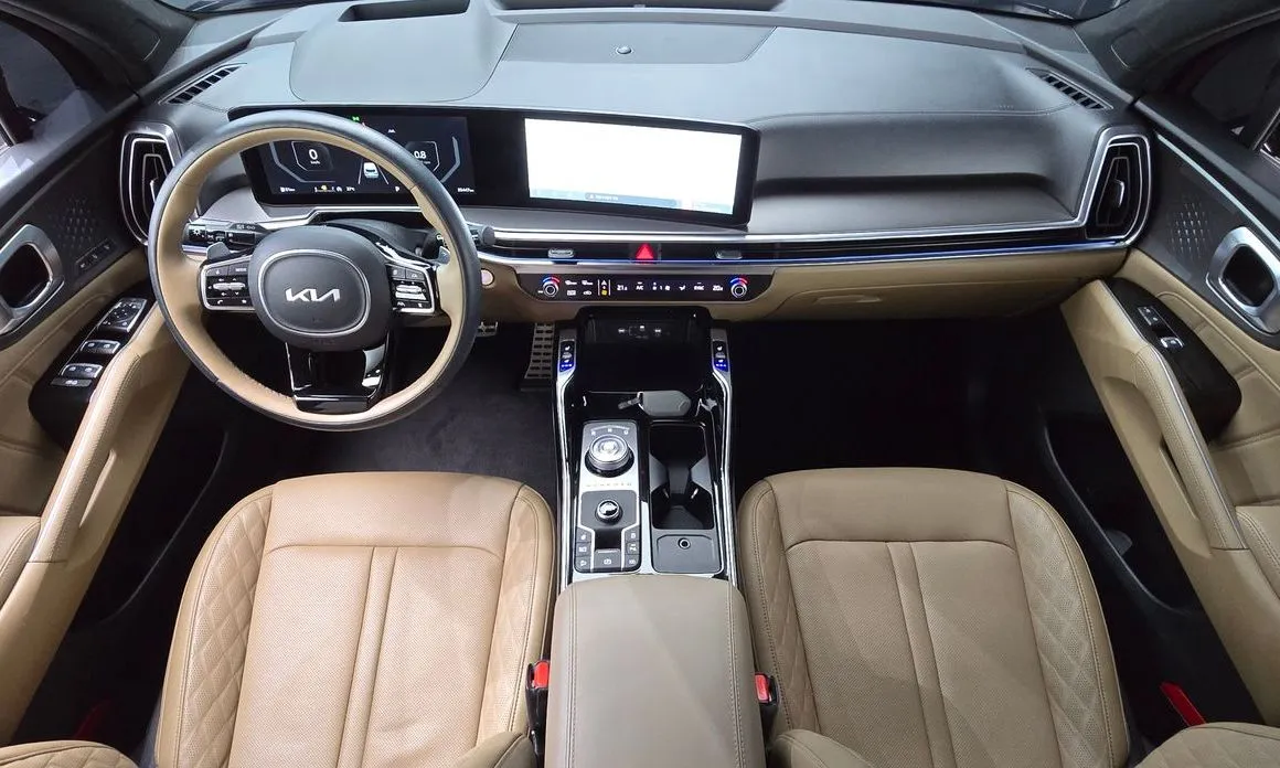 Kia Sorento — фото 8