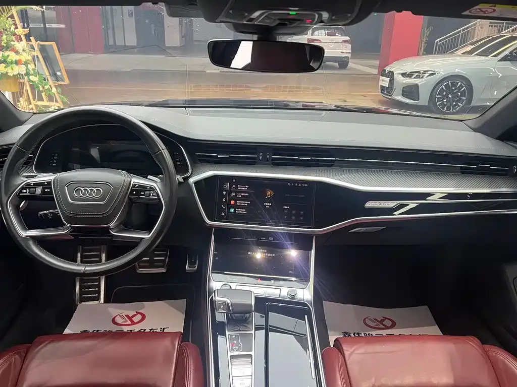 Audi A7L — фото 7