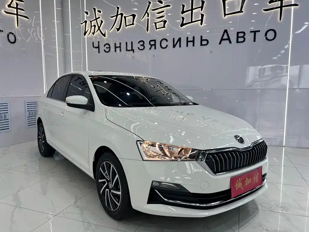 Skoda Rapid — фото 8