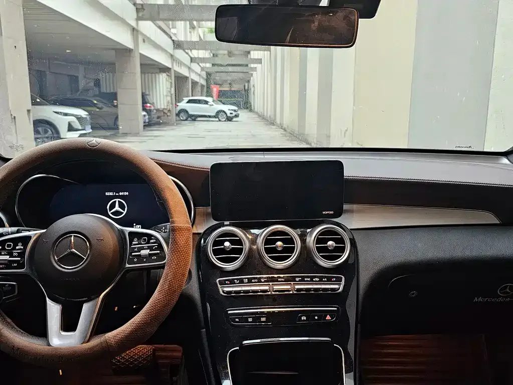 Mercedes-Benz GLC — фото 4
