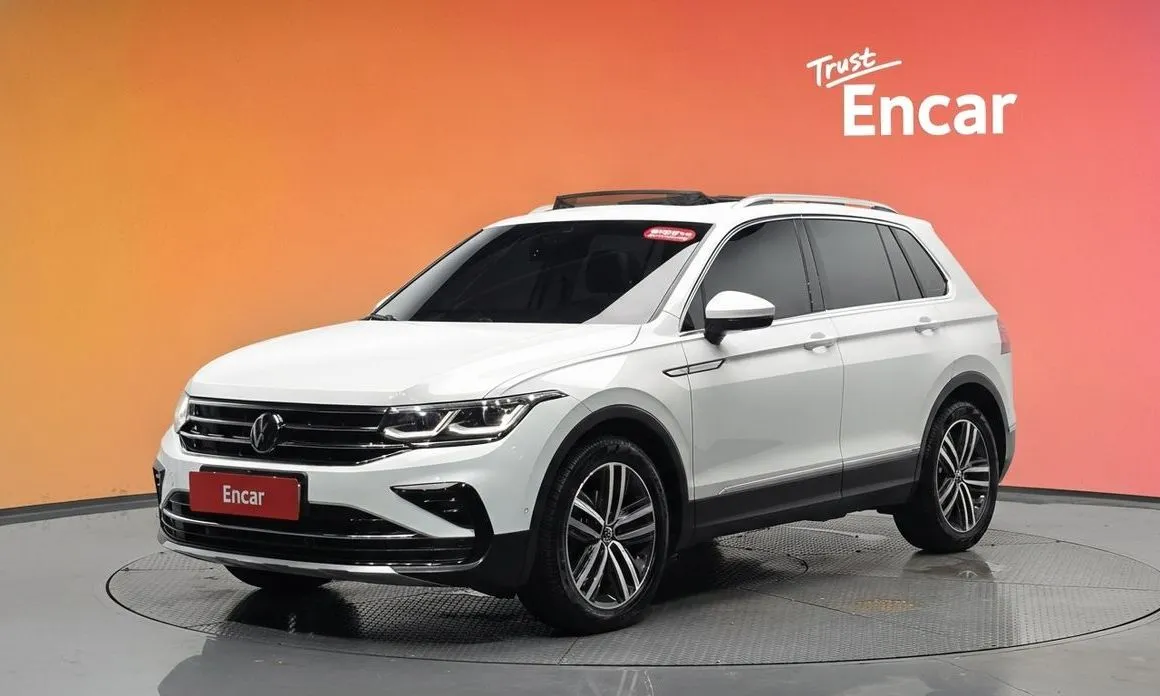 Volkswagen Tiguan — фото 1