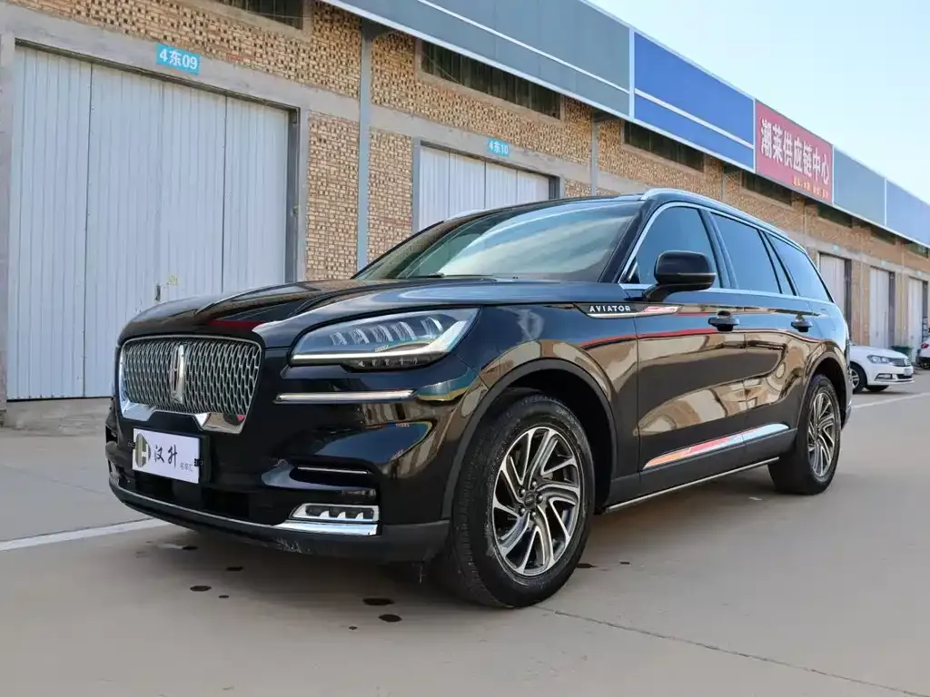 Lincoln Aviator — фото 1