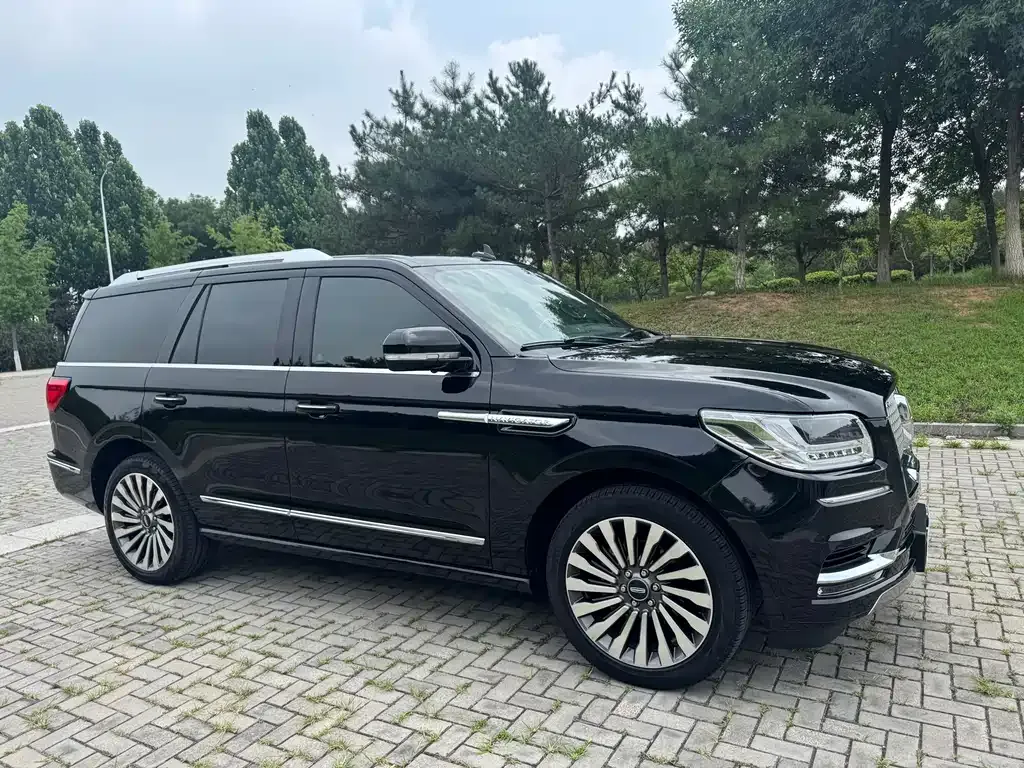 Lincoln Navigator — фото 5