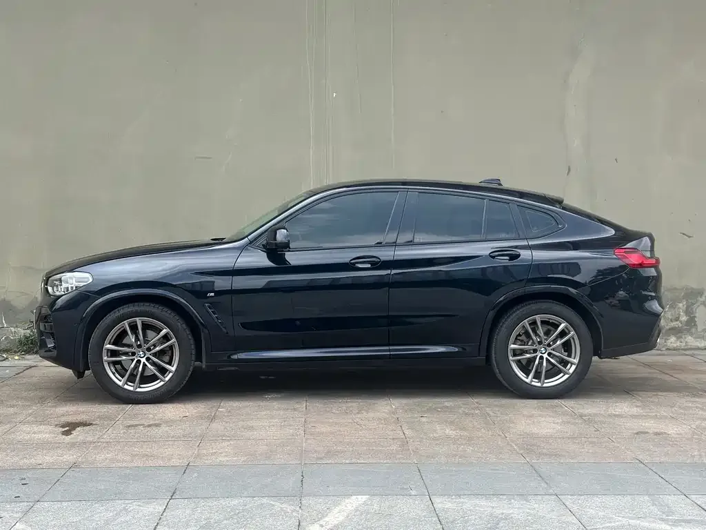 BMW X4 — фото 10