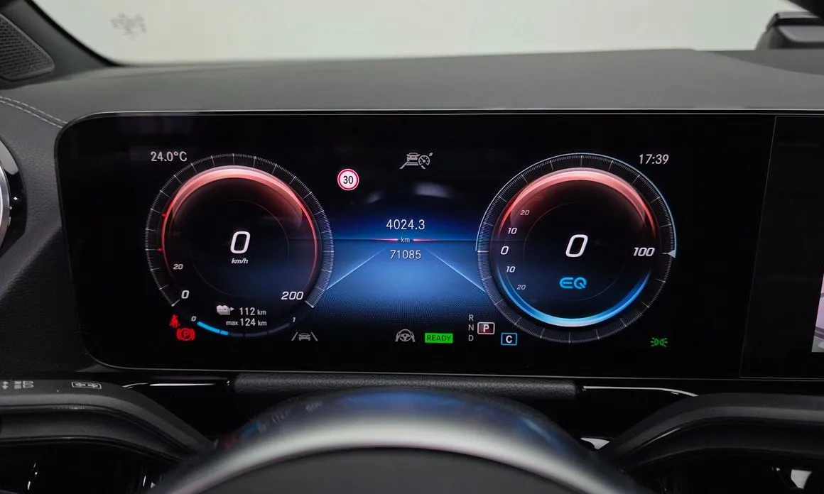 Mercedes-Benz EQA — фото 2
