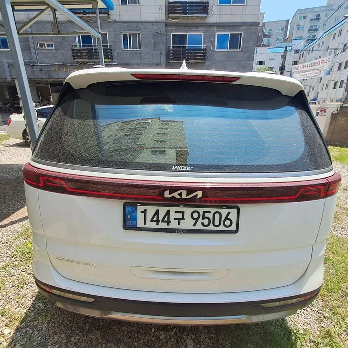 Kia Carnival — фото 10