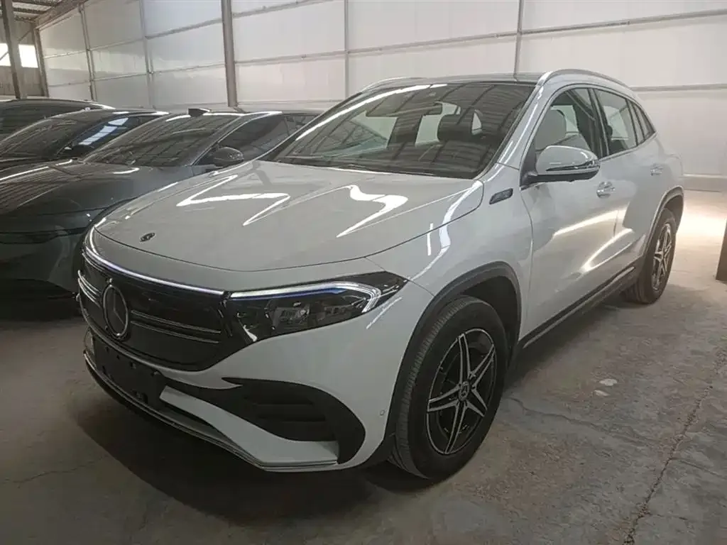 Mercedes-Benz EQA — фото 1