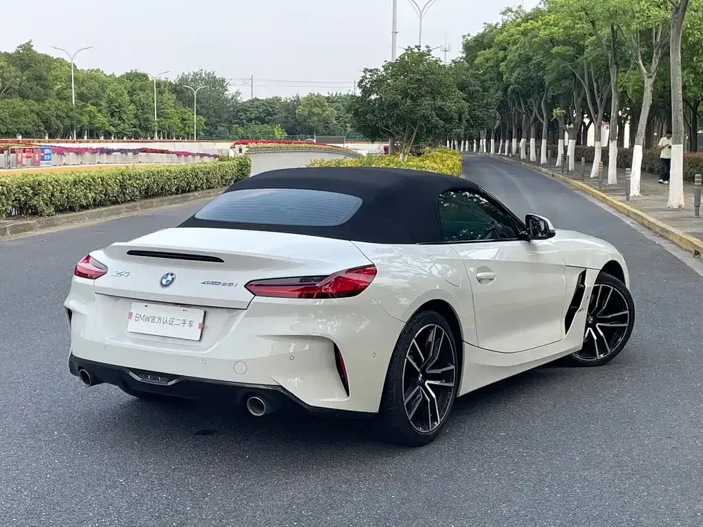 BMW Z4 — фото 4