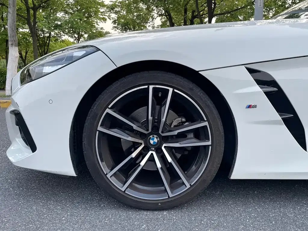 BMW Z4 — фото 7