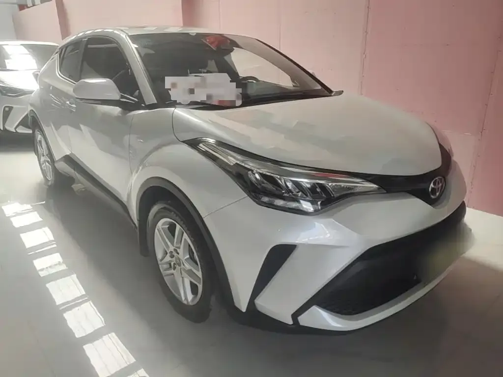 Toyota C-HR — фото 5