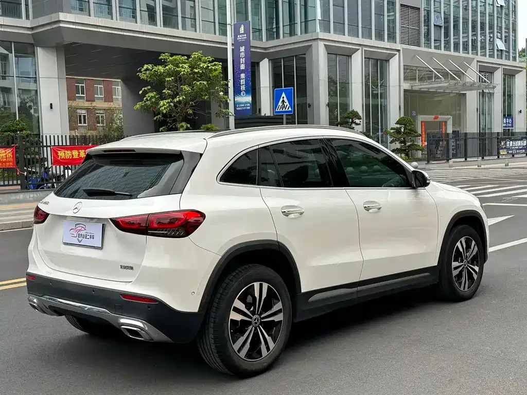 Mercedes-Benz GLA — фото 5