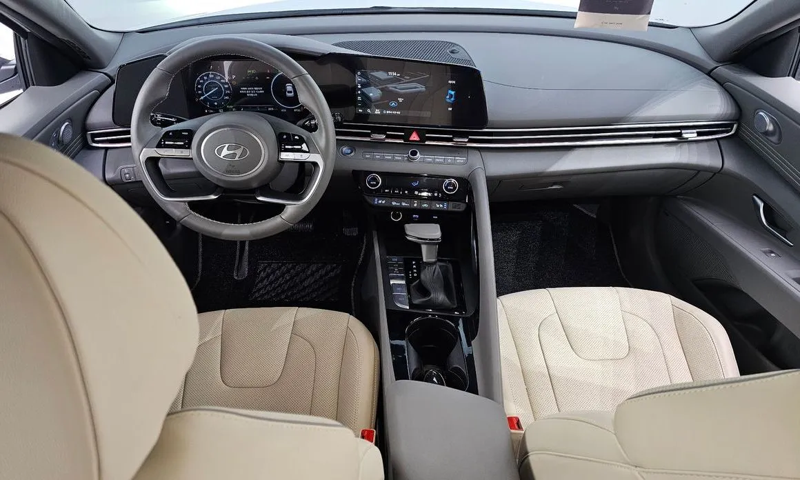 Hyundai AVANTE — фото 9