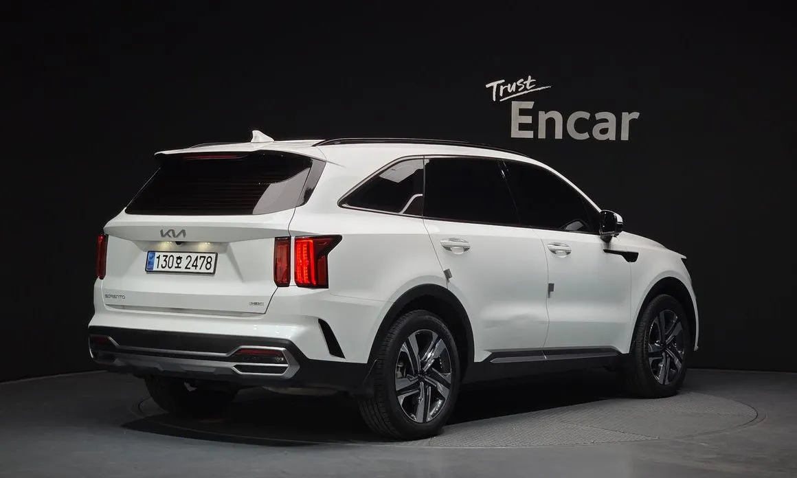 Kia Sorento — фото 7