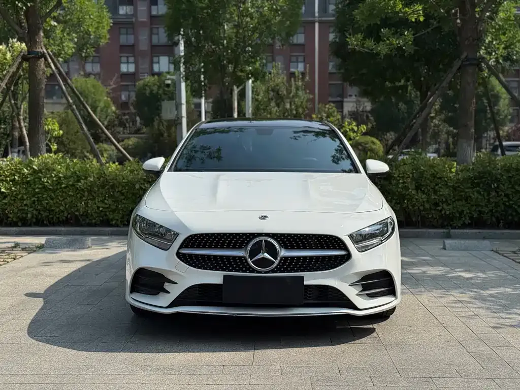 Mercedes-Benz A-Class — фото 10