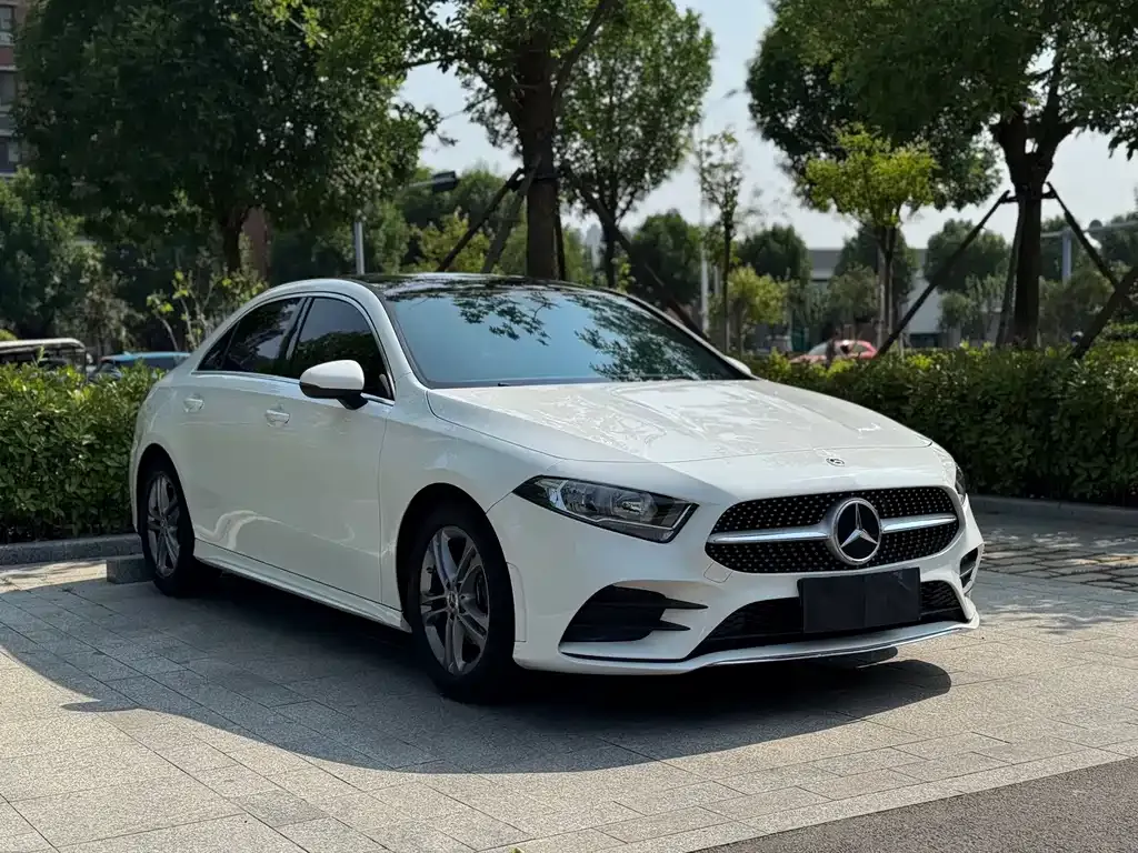 Mercedes-Benz A-Class — фото 6