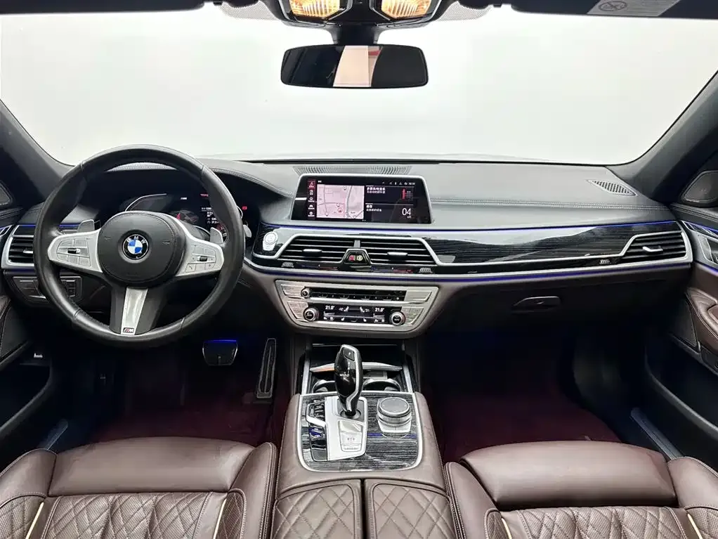 BMW 7 Series — фото 8