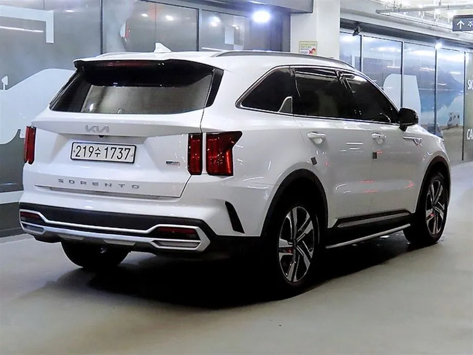 Kia Sorento — фото 3