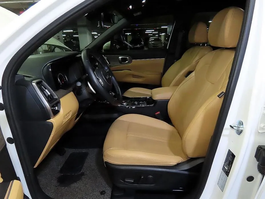 Kia Sorento — фото 8