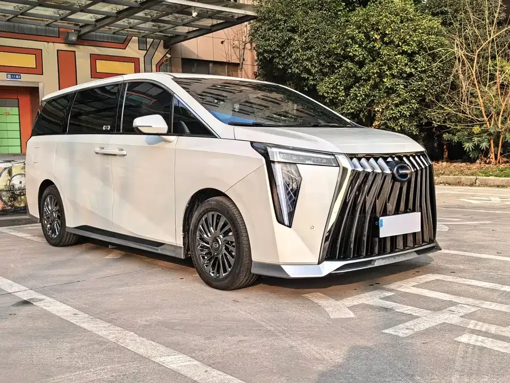 GAC Motor Trumpchi M8 — фото 9