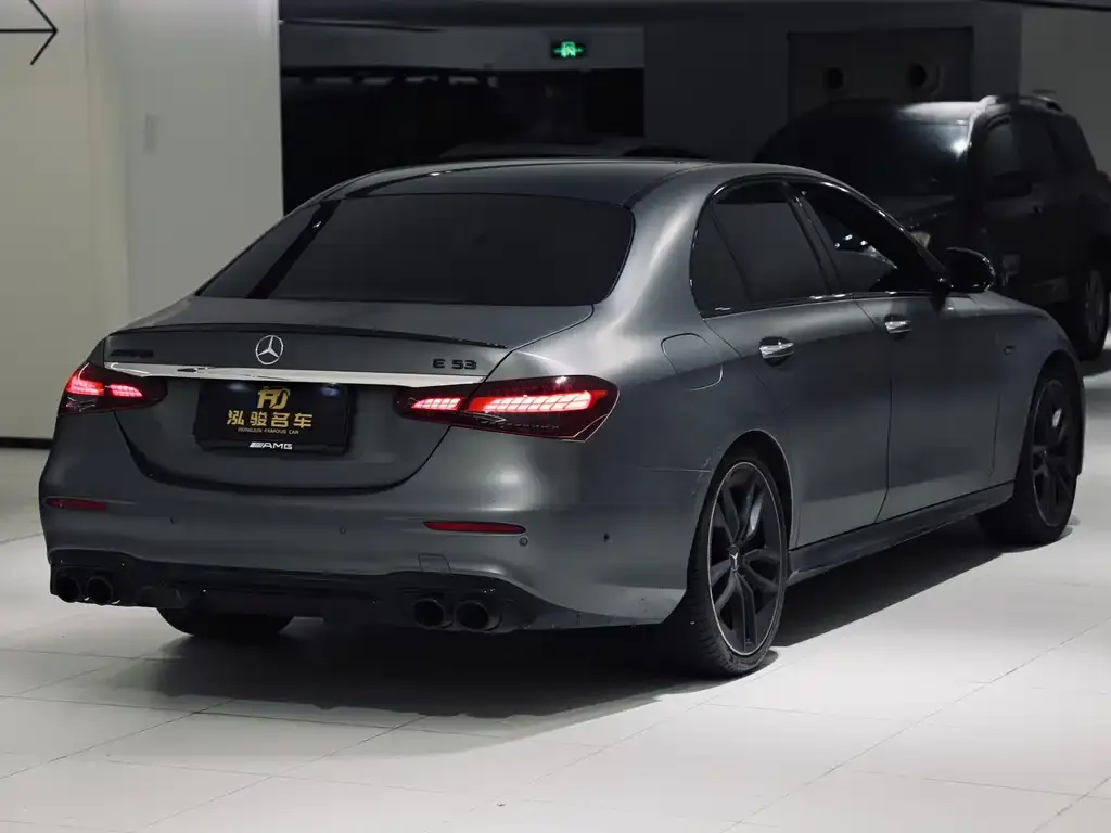 Mercedes-Benz E-Class AMG — фото 9