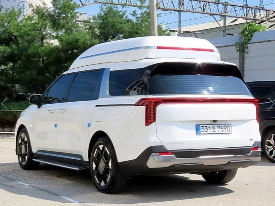 Kia Carnival — фото 4