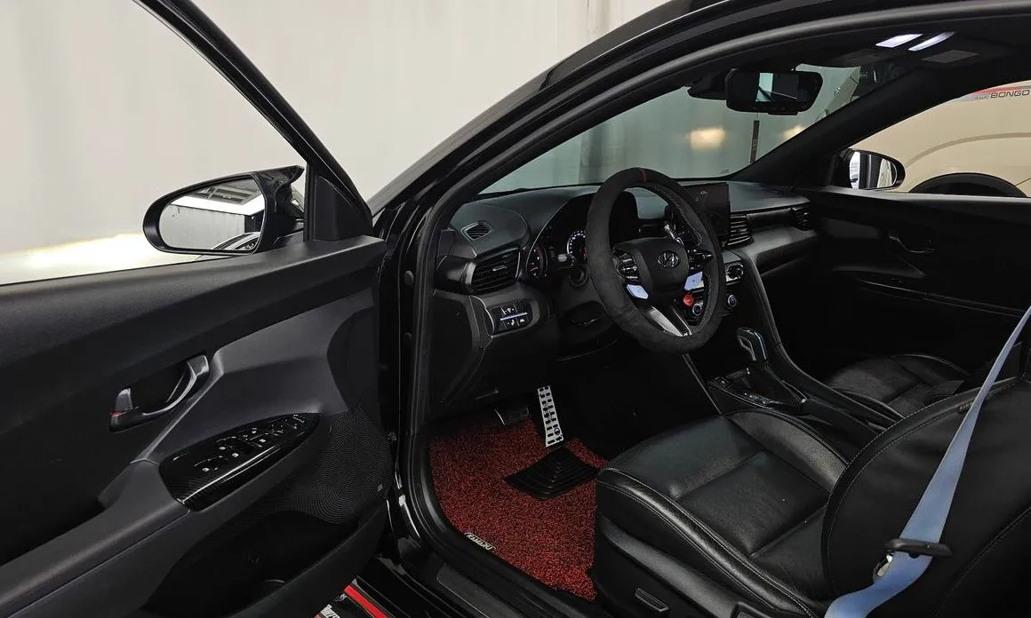 Hyundai Veloster — фото 5