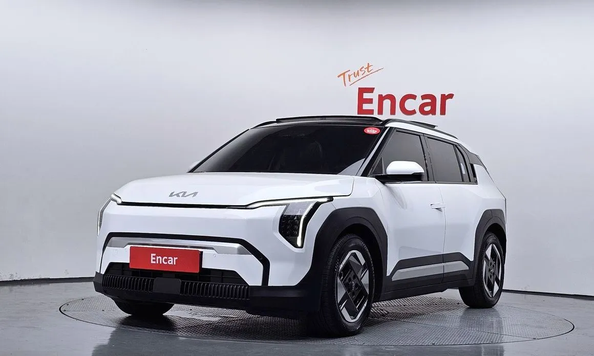 Kia EV3 — фото 1