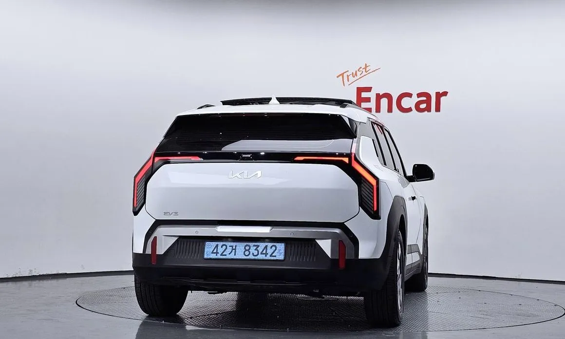 Kia EV3 — фото 3