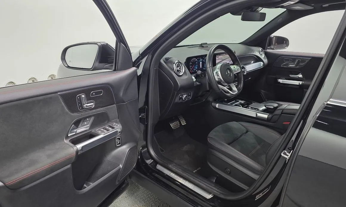 Mercedes-Benz GLB-Class — фото 10