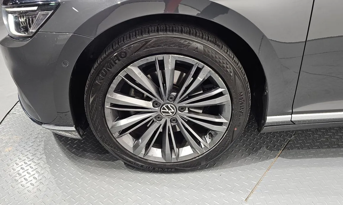 Volkswagen Passat — фото 7