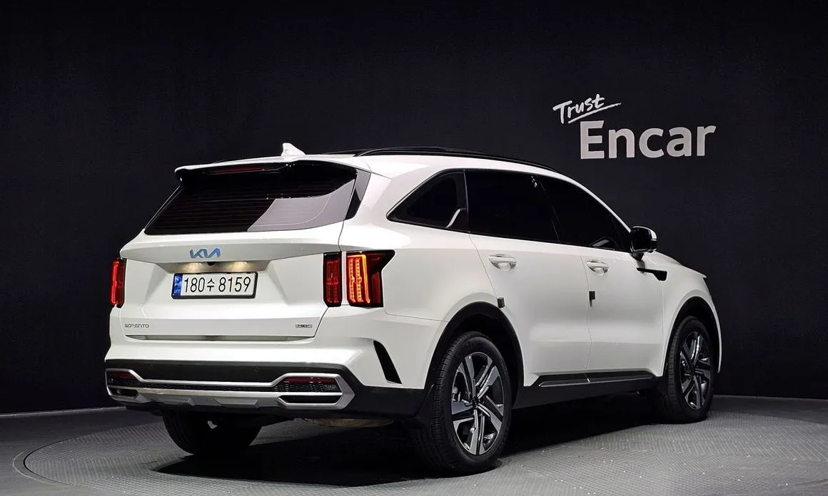 Kia Sorento — фото 6
