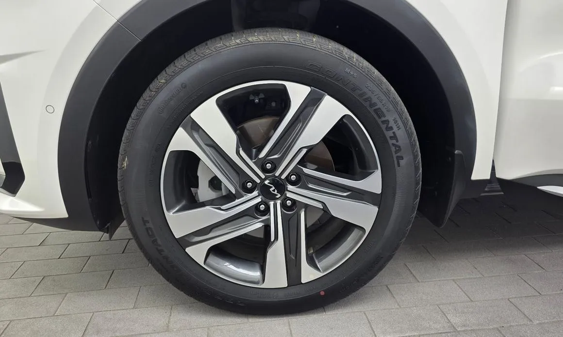 Kia Sorento — фото 8