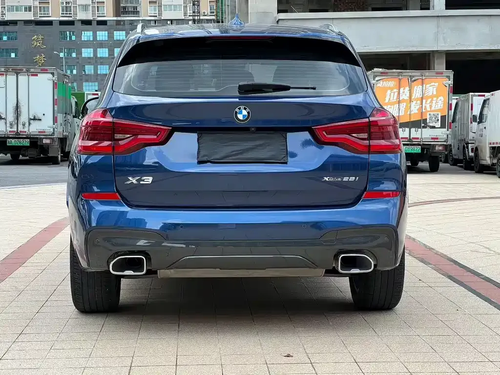 BMW X3 — фото 8