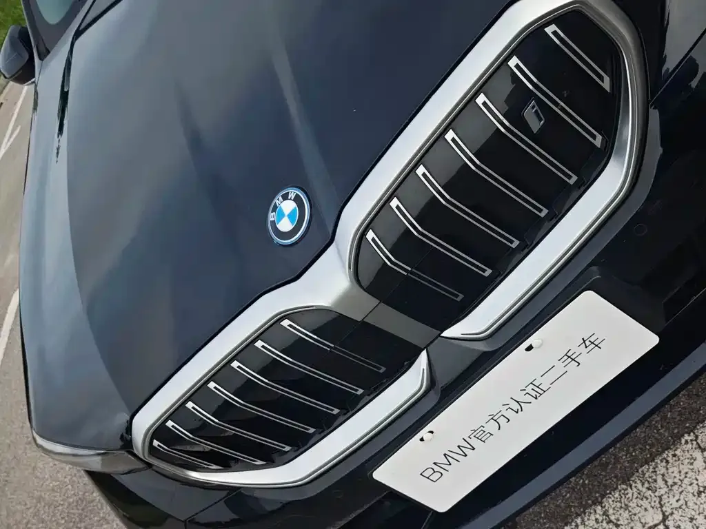 BMW i5 — фото 7