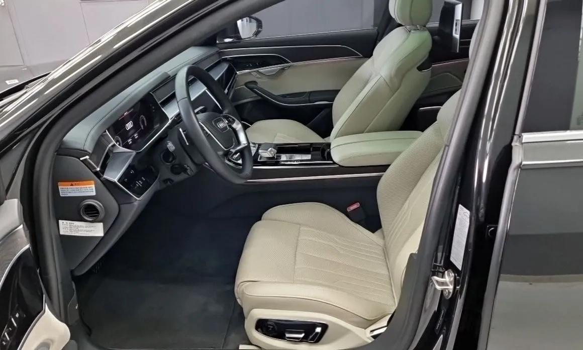 Audi A8 — фото 10