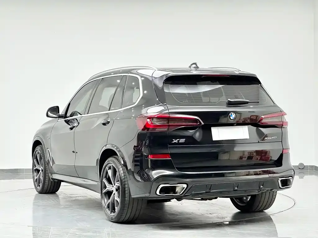 BMW X5 — фото 9
