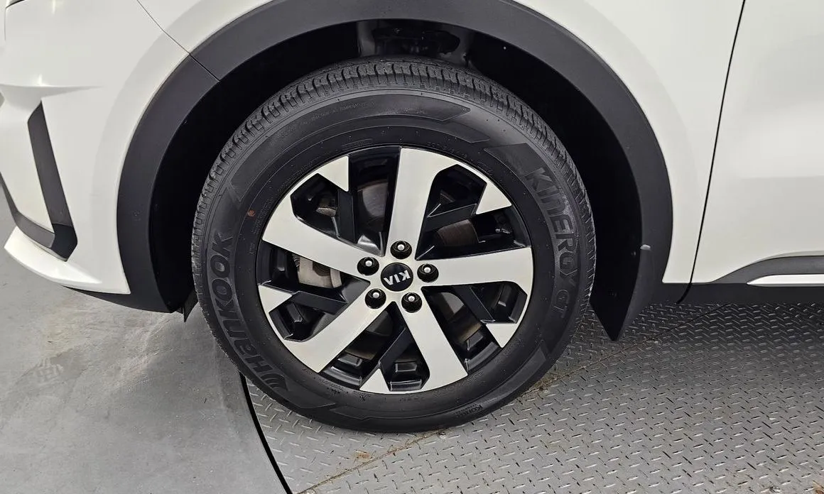 Kia Sorento — фото 6