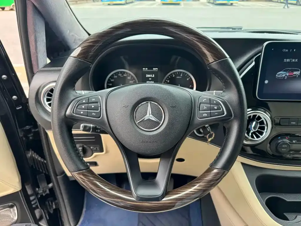 Mercedes-Benz Vito — фото 7