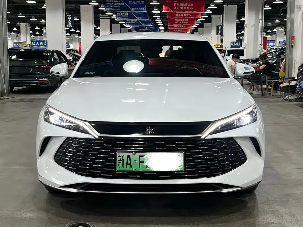 BYD Qin L — фото 1