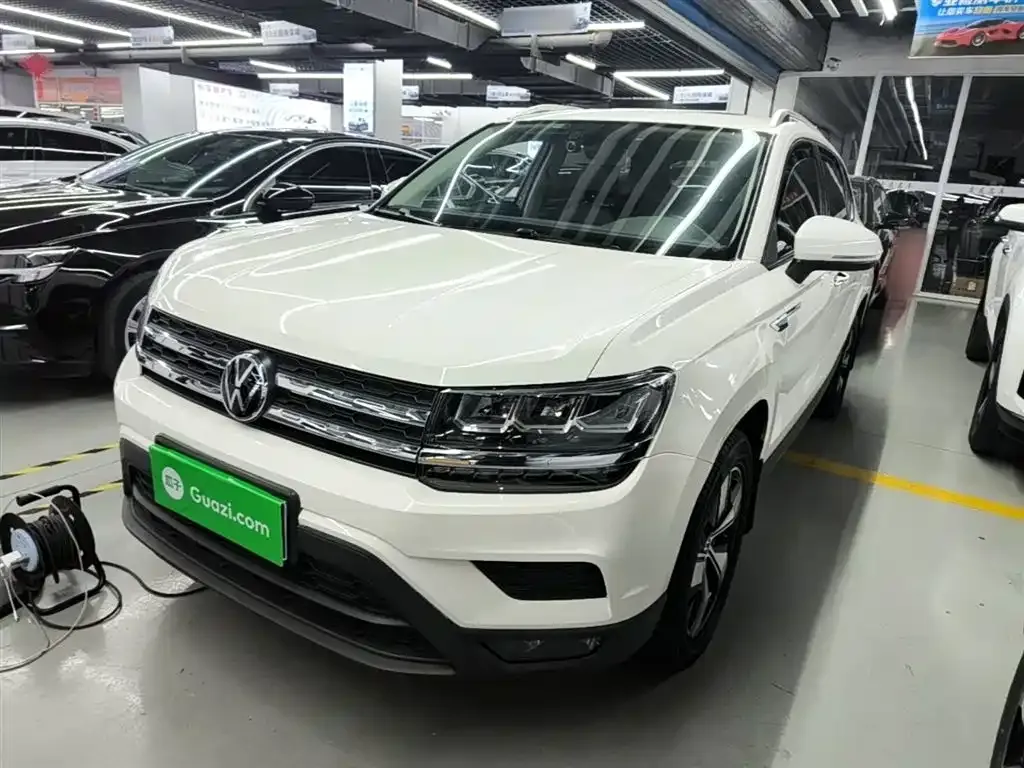 Volkswagen Tharu — фото 1