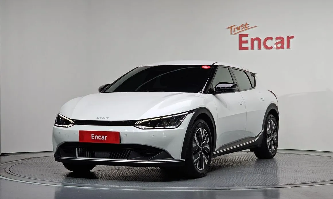 Kia EV6 — фото 1