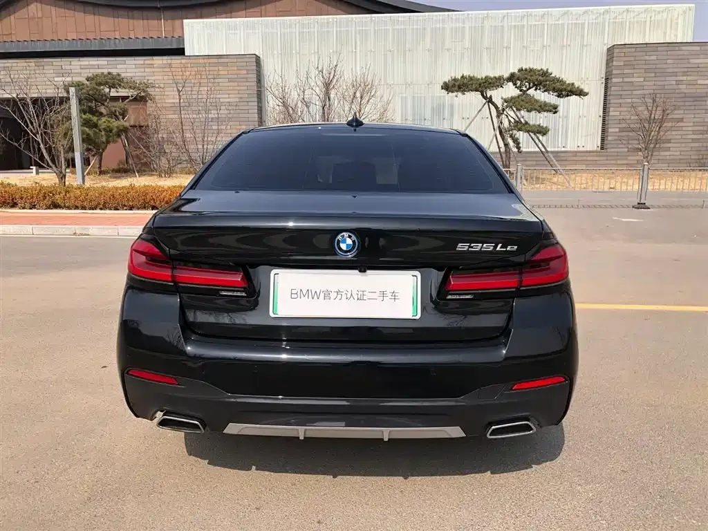 BMW 5 Series New Energy — фото 3