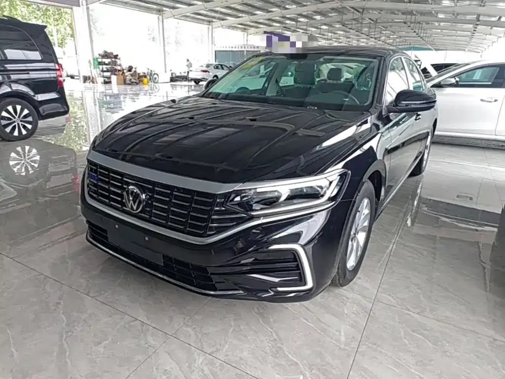 Volkswagen 帕萨特插电混动 — фото 1