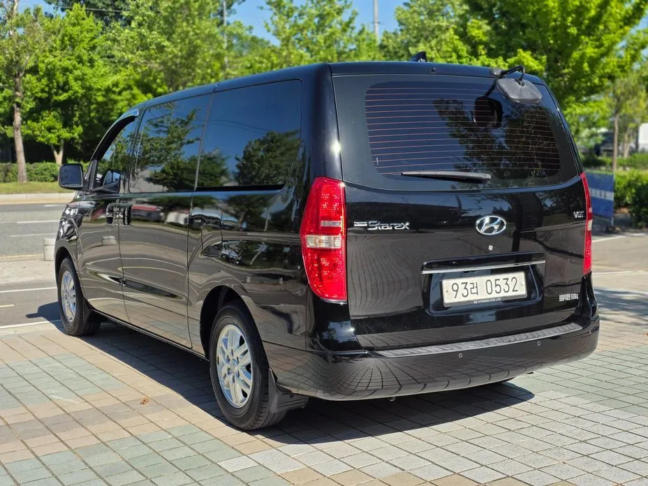 Hyundai Starex — фото 5