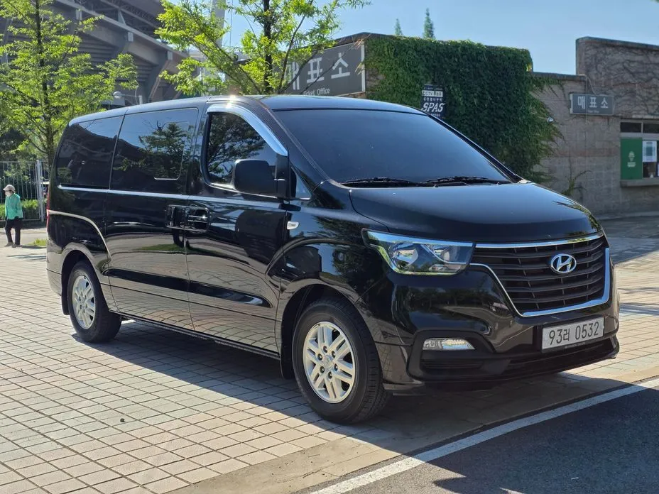 Hyundai Starex — фото 3