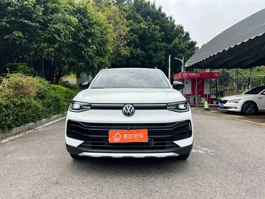 Volkswagen Tharu — фото 1