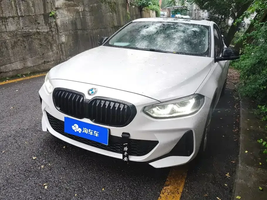 BMW 1 Series — фото 1